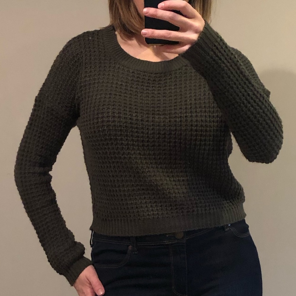 Cropped sweater: